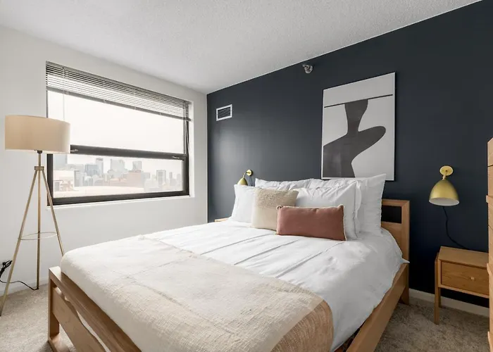 Gold Coast 2br W Gym Pool Nr Oak St Chi-207 * Чикаго