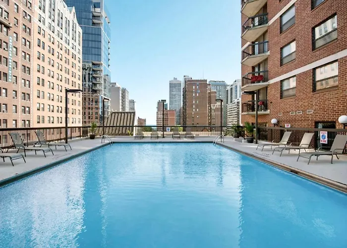 Апартаменты Gold Coast 2br W Gym Pool Nr Oak St Chi-207 Чикаго